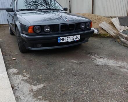 Серый БМВ 5 Серия, объемом двигателя 2 л и пробегом 350 тыс. км за 1700 $, фото 3 на Automoto.ua