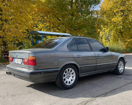 Серый БМВ 5 Серия, объемом двигателя 1.99 л и пробегом 300 тыс. км за 1900 $, фото 3 на Automoto.ua