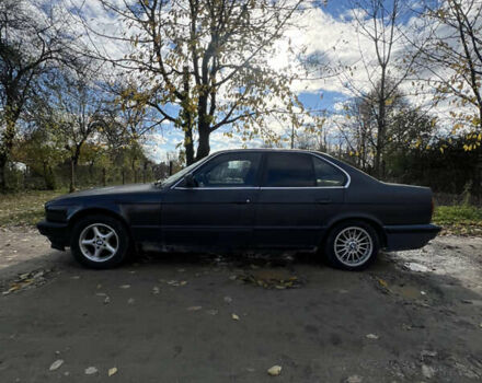 Сірий БМВ 5 Серія, об'ємом двигуна 1.99 л та пробігом 300 тис. км за 1500 $, фото 4 на Automoto.ua