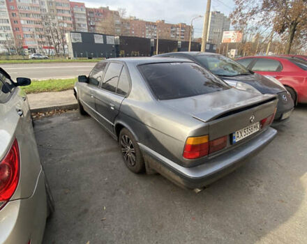 Серый БМВ 5 Серия, объемом двигателя 1.99 л и пробегом 560 тыс. км за 2799 $, фото 2 на Automoto.ua