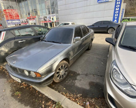 Серый БМВ 5 Серия, объемом двигателя 1.99 л и пробегом 560 тыс. км за 2799 $, фото 1 на Automoto.ua