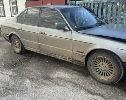 Серый БМВ 5 Серия, объемом двигателя 2 л и пробегом 500 тыс. км за 2500 $, фото 2 на Automoto.ua