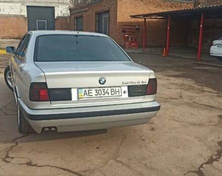 Серый БМВ 5 Серия, объемом двигателя 2.5 л и пробегом 332 тыс. км за 4200 $, фото 3 на Automoto.ua