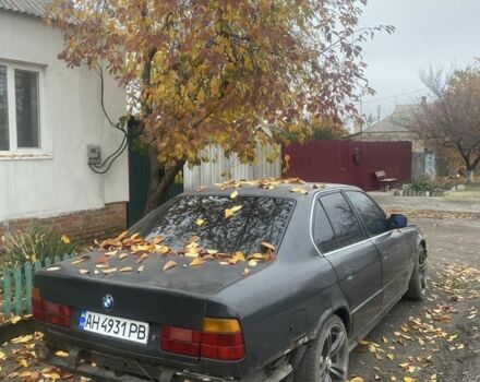 Серый БМВ 5 Серия, объемом двигателя 2.5 л и пробегом 777 тыс. км за 1200 $, фото 1 на Automoto.ua