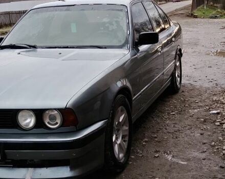 Серый БМВ 5 Серия, объемом двигателя 2.5 л и пробегом 300 тыс. км за 2200 $, фото 3 на Automoto.ua