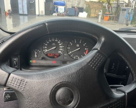 Сірий БМВ 5 Серія, об'ємом двигуна 2 л та пробігом 360 тис. км за 2700 $, фото 5 на Automoto.ua