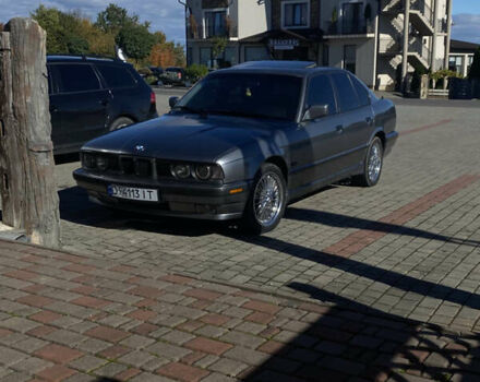 Сірий БМВ 5 Серія, об'ємом двигуна 2.5 л та пробігом 380 тис. км за 2800 $, фото 6 на Automoto.ua