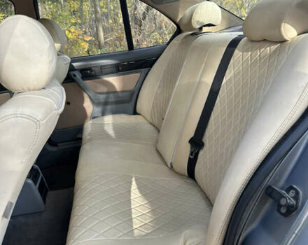 Серый БМВ 5 Серия, объемом двигателя 2.4 л и пробегом 350 тыс. км за 2450 $, фото 18 на Automoto.ua