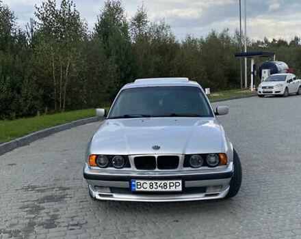 Серый БМВ 5 Серия, объемом двигателя 2.5 л и пробегом 300 тыс. км за 3200 $, фото 2 на Automoto.ua