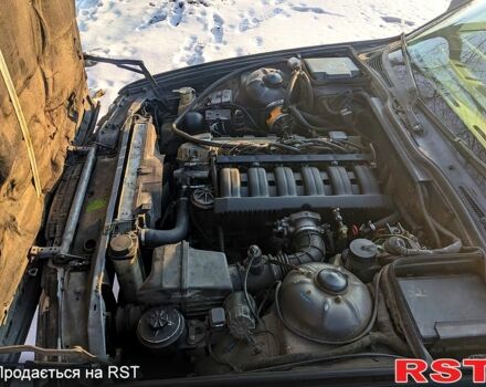 Серый БМВ 5 Серия, объемом двигателя 2.5 л и пробегом 323 тыс. км за 2500 $, фото 12 на Automoto.ua