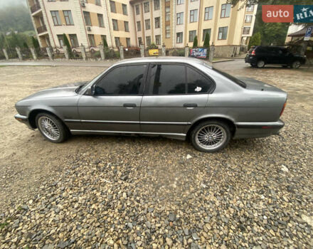 Сірий БМВ 5 Серія, об'ємом двигуна 2.5 л та пробігом 380 тис. км за 2800 $, фото 3 на Automoto.ua