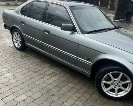 Сірий БМВ 5 Серія, об'ємом двигуна 2 л та пробігом 360 тис. км за 2700 $, фото 2 на Automoto.ua