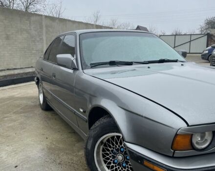 Серый БМВ 5 Серия, объемом двигателя 2.5 л и пробегом 500 тыс. км за 2400 $, фото 2 на Automoto.ua