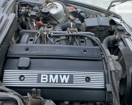 Серый БМВ 5 Серия, объемом двигателя 2 л и пробегом 545 тыс. км за 3400 $, фото 4 на Automoto.ua