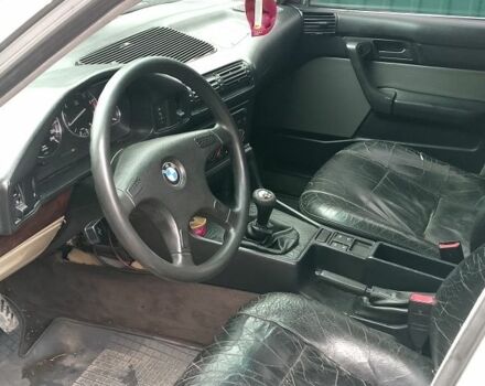 Серый БМВ 5 Серия, объемом двигателя 0 л и пробегом 350 тыс. км за 1000 $, фото 5 на Automoto.ua