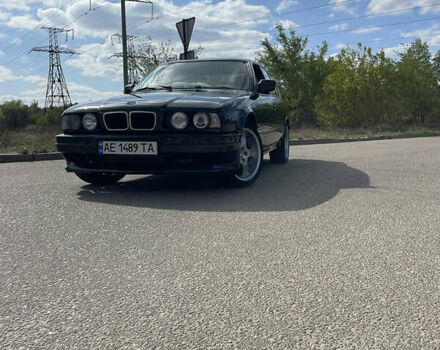 Серый БМВ 5 Серия, объемом двигателя 1.99 л и пробегом 200 тыс. км за 3500 $, фото 1 на Automoto.ua