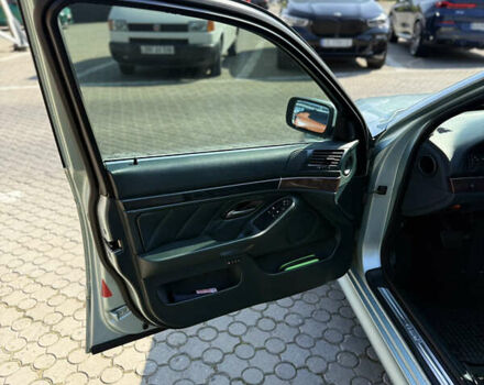 Серый БМВ 5 Серия, объемом двигателя 2.5 л и пробегом 266 тыс. км за 5500 $, фото 6 на Automoto.ua