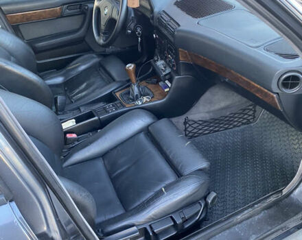 Серый БМВ 5 Серия, объемом двигателя 1.99 л и пробегом 300 тыс. км за 3500 $, фото 5 на Automoto.ua