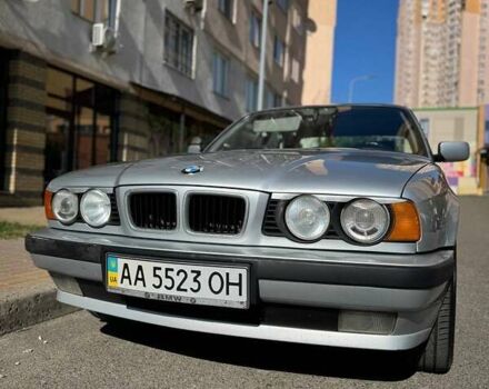 Серый БМВ 5 Серия, объемом двигателя 2 л и пробегом 294 тыс. км за 7337 $, фото 5 на Automoto.ua