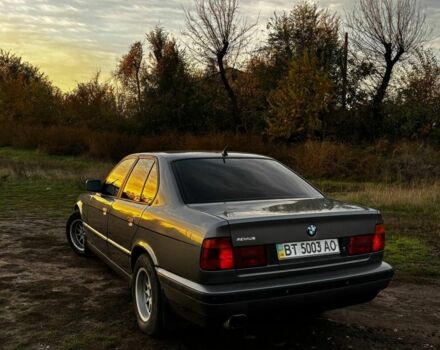 Серый БМВ 5 Серия, объемом двигателя 2 л и пробегом 240 тыс. км за 2500 $, фото 2 на Automoto.ua