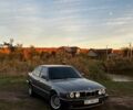 Серый БМВ 5 Серия, объемом двигателя 2 л и пробегом 240 тыс. км за 2500 $, фото 1 на Automoto.ua