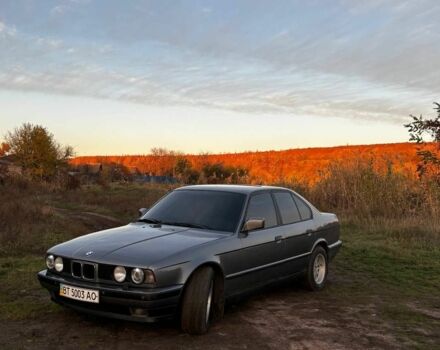 Серый БМВ 5 Серия, объемом двигателя 2 л и пробегом 240 тыс. км за 2500 $, фото 1 на Automoto.ua