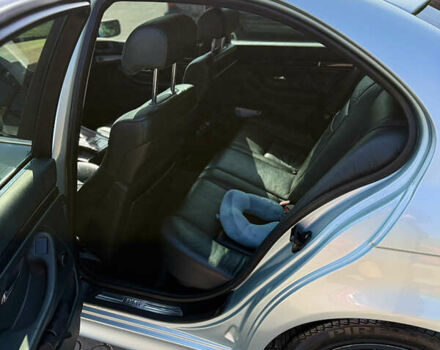 Серый БМВ 5 Серия, объемом двигателя 2.5 л и пробегом 266 тыс. км за 5500 $, фото 7 на Automoto.ua