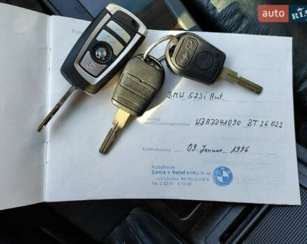 Серый БМВ 5 Серия, объемом двигателя 2.5 л и пробегом 266 тыс. км за 5500 $, фото 35 на Automoto.ua