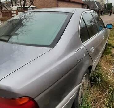 Серый БМВ 5 Серия, объемом двигателя 2.8 л и пробегом 343 тыс. км за 3100 $, фото 4 на Automoto.ua