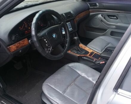 Серый БМВ 5 Серия, объемом двигателя 2.8 л и пробегом 250 тыс. км за 3000 $, фото 6 на Automoto.ua