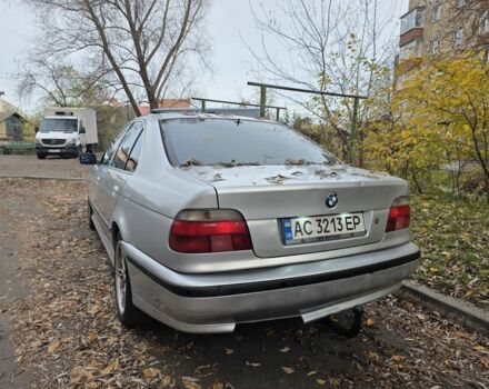 Серый БМВ 5 Серия, объемом двигателя 2.5 л и пробегом 300 тыс. км за 3600 $, фото 3 на Automoto.ua