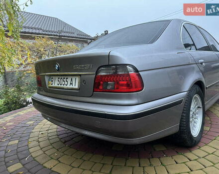 Сірий БМВ 5 Серія, об'ємом двигуна 2.5 л та пробігом 250 тис. км за 8000 $, фото 115 на Automoto.ua