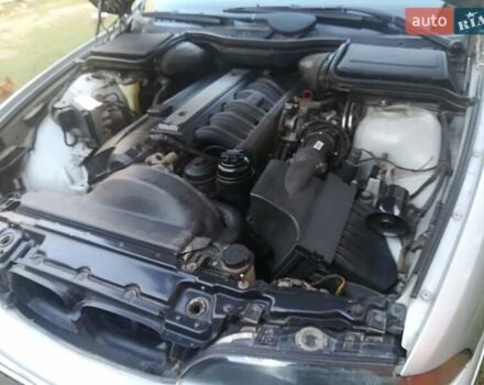 Сірий БМВ 5 Серія, об'ємом двигуна 2 л та пробігом 530 тис. км за 5000 $, фото 32 на Automoto.ua