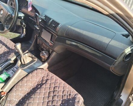 Серый БМВ 5 Серия, объемом двигателя 2.8 л и пробегом 350 тыс. км за 3000 $, фото 7 на Automoto.ua