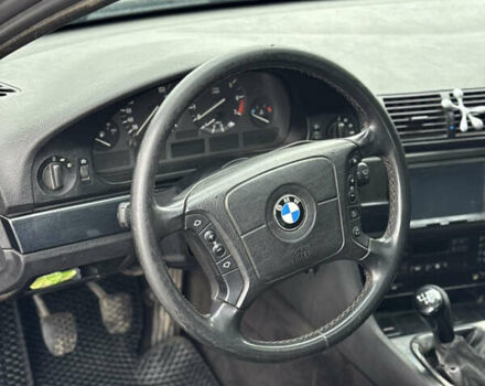 Серый БМВ 5 Серия, объемом двигателя 2.79 л и пробегом 450 тыс. км за 3500 $, фото 19 на Automoto.ua