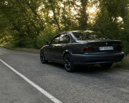 Серый БМВ 5 Серия, объемом двигателя 2.5 л и пробегом 268 тыс. км за 6500 $, фото 3 на Automoto.ua