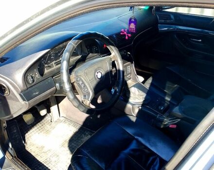 Серый БМВ 5 Серия, объемом двигателя 2 л и пробегом 0 тыс. км за 3500 $, фото 4 на Automoto.ua