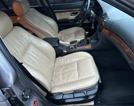 Сірий БМВ 5 Серія, об'ємом двигуна 2.5 л та пробігом 250 тис. км за 8000 $, фото 5 на Automoto.ua