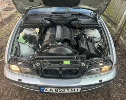 Серый БМВ 5 Серия, объемом двигателя 2.5 л и пробегом 315 тыс. км за 6000 $, фото 3 на Automoto.ua