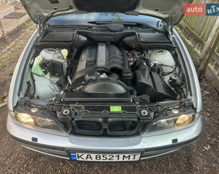 Серый БМВ 5 Серия, объемом двигателя 2.49 л и пробегом 315 тыс. км за 6000 $, фото 18 на Automoto.ua