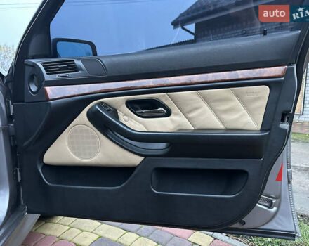 Сірий БМВ 5 Серія, об'ємом двигуна 2.5 л та пробігом 250 тис. км за 8000 $, фото 60 на Automoto.ua