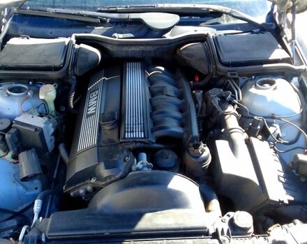 Серый БМВ 5 Серия, объемом двигателя 2 л и пробегом 0 тыс. км за 3500 $, фото 3 на Automoto.ua