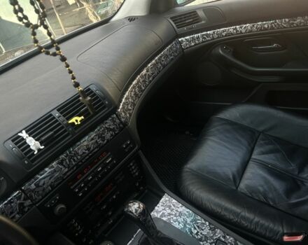 Серый БМВ 5 Серия, объемом двигателя 2.5 л и пробегом 315 тыс. км за 6000 $, фото 5 на Automoto.ua