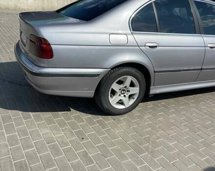 Серый БМВ 5 Серия, объемом двигателя 2 л и пробегом 400 тыс. км за 4000 $, фото 2 на Automoto.ua