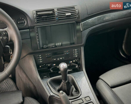 Серый БМВ 5 Серия, объемом двигателя 2.8 л и пробегом 540 тыс. км за 8000 $, фото 11 на Automoto.ua