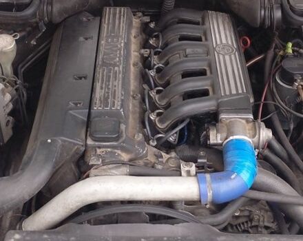 Серый БМВ 5 Серия, объемом двигателя 2.5 л и пробегом 334 тыс. км за 3000 $, фото 5 на Automoto.ua