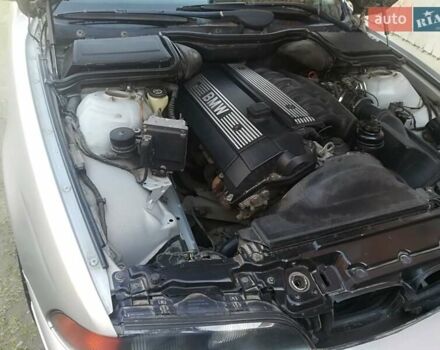 Сірий БМВ 5 Серія, об'ємом двигуна 2 л та пробігом 530 тис. км за 5000 $, фото 31 на Automoto.ua