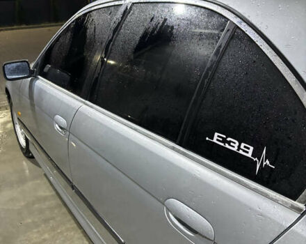 Серый БМВ 5 Серия, объемом двигателя 2.5 л и пробегом 322 тыс. км за 3100 $, фото 8 на Automoto.ua