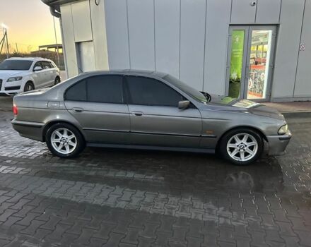 Серый БМВ 5 Серия, объемом двигателя 2.8 л и пробегом 250 тыс. км за 2500 $, фото 4 на Automoto.ua