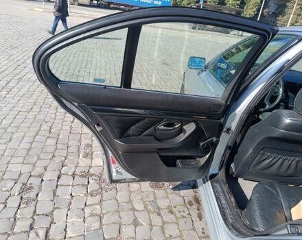 Серый БМВ 5 Серия, объемом двигателя 2.5 л и пробегом 230 тыс. км за 4600 $, фото 8 на Automoto.ua